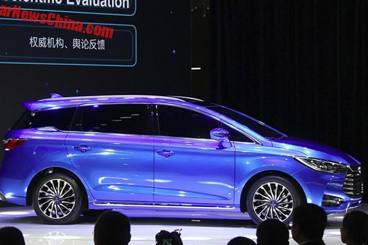 &quot;Xe Tau&quot; BYD Song 7 nhai Toyota Innova nhu that-Hinh-8